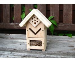 Hmyzí domek - pro včelky samotářky a další užitečný hmyz